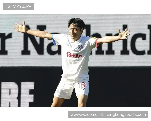 门兴前锋训练状况跟进：新赛季的关键战力提升